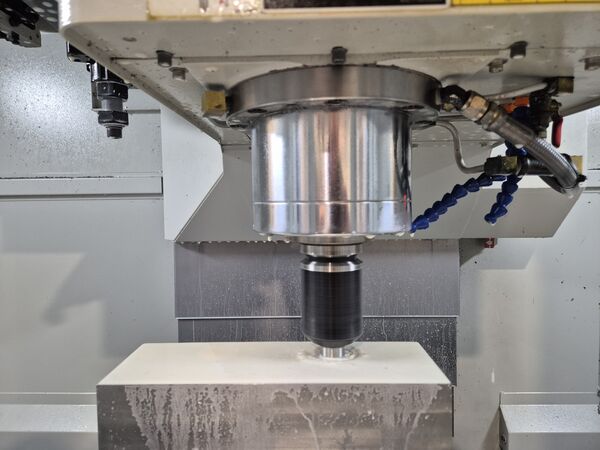 CNC milling of a machine part on the machining centre — MIKRO-PRO.